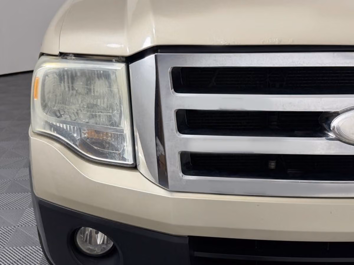 2007 Ford Expedition XLT Image 4