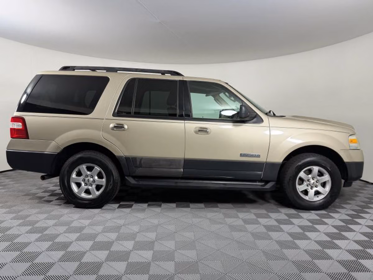 2007 Ford Expedition XLT Image 7