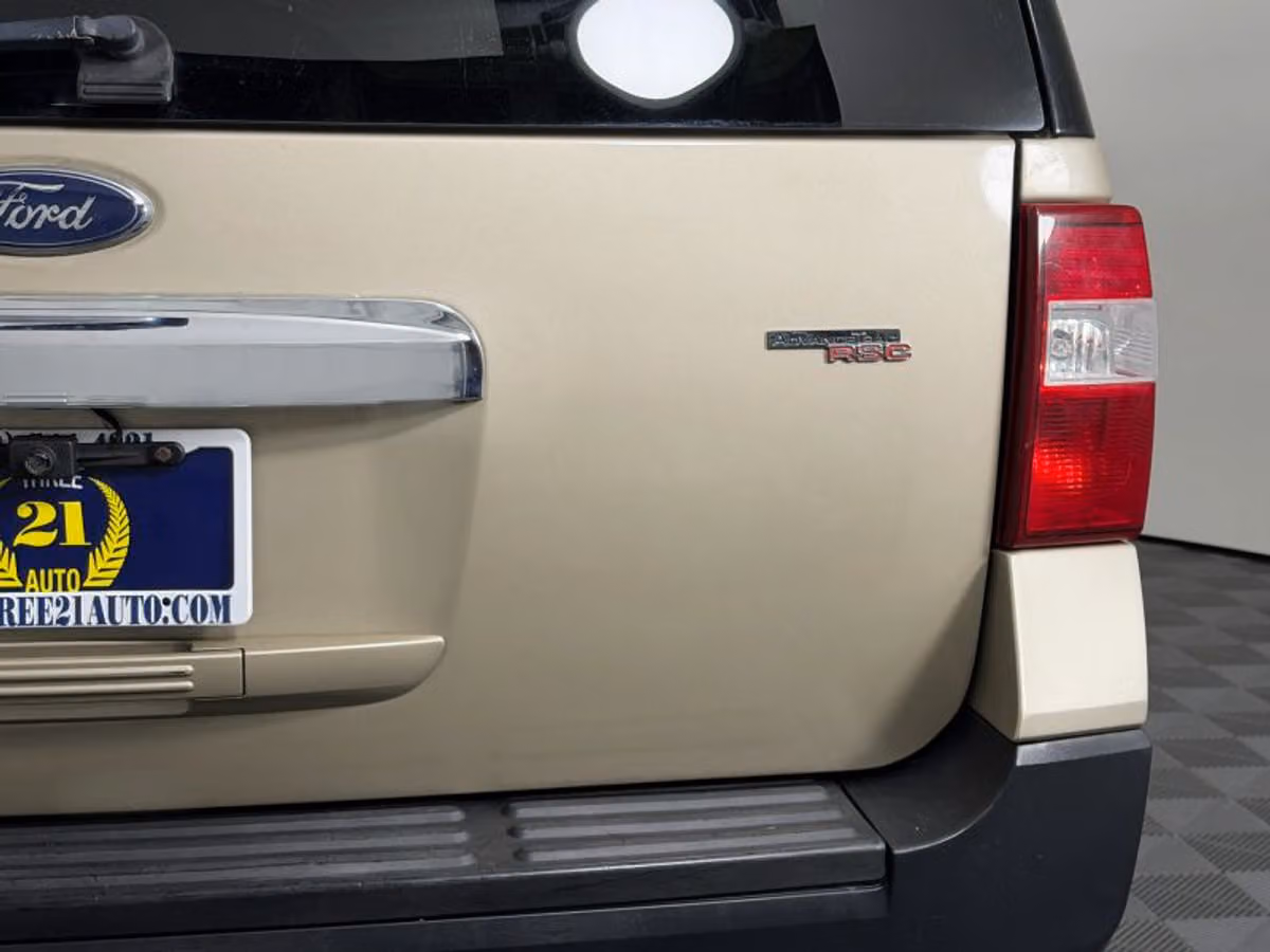 2007 Ford Expedition XLT Image 11