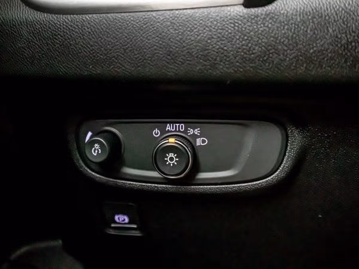 2018 GMC Terrain SLE Image 29