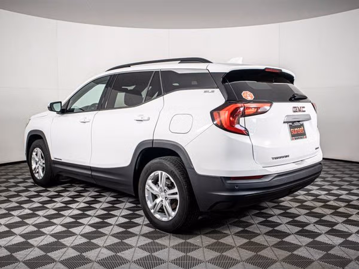 2018 GMC Terrain SLE Image 8