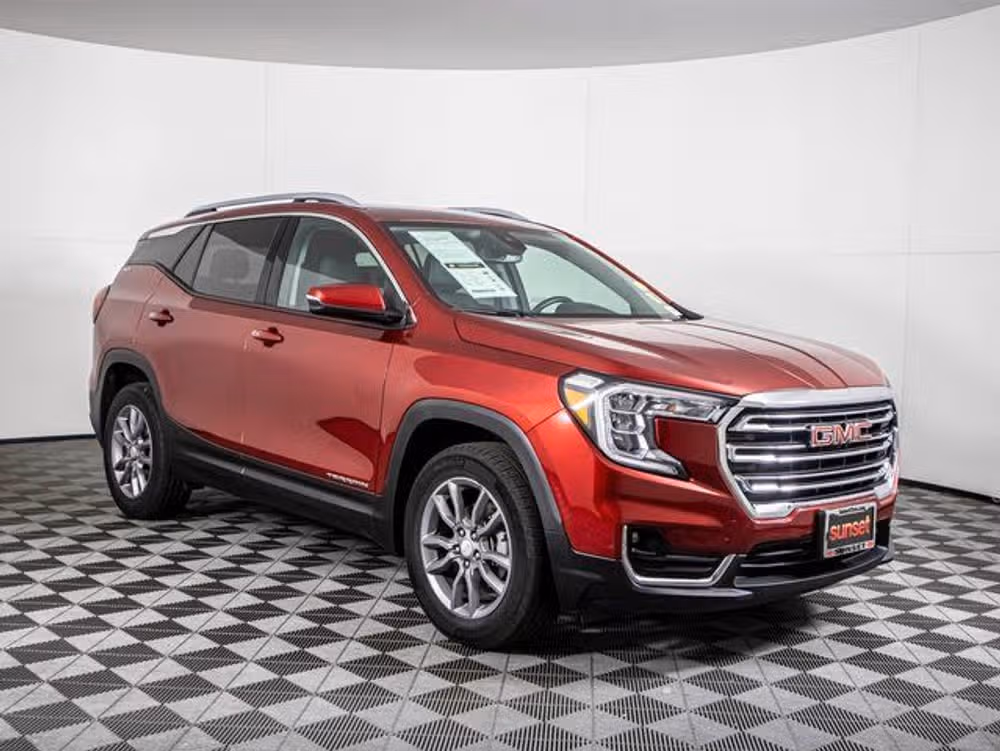 2023 GMC Terrain SLT Image 1