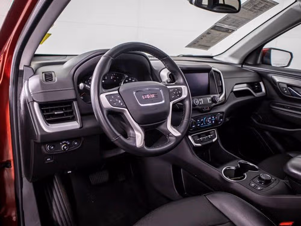 2023 GMC Terrain SLT Image 13