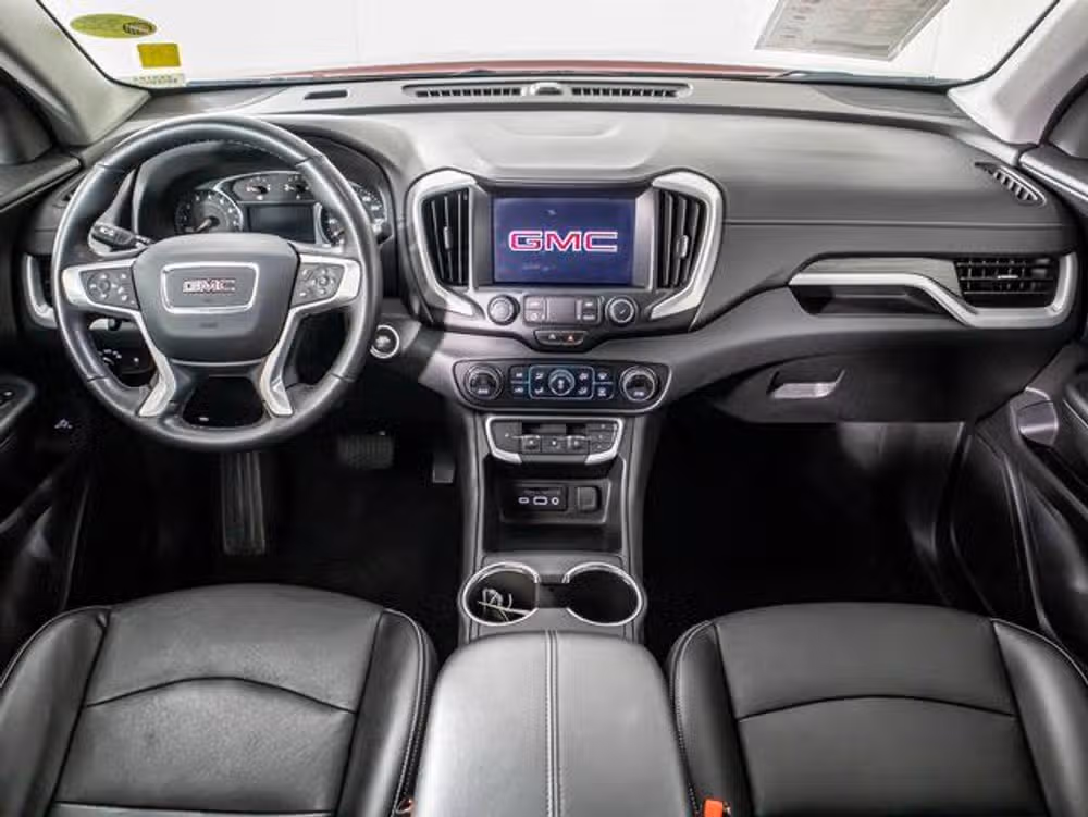 2023 GMC Terrain SLT Image 16