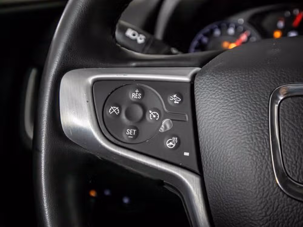 2023 GMC Terrain SLT Image 18