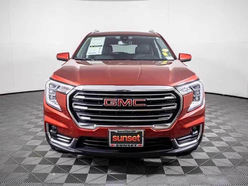 2023 GMC Terrain SLT Image 7