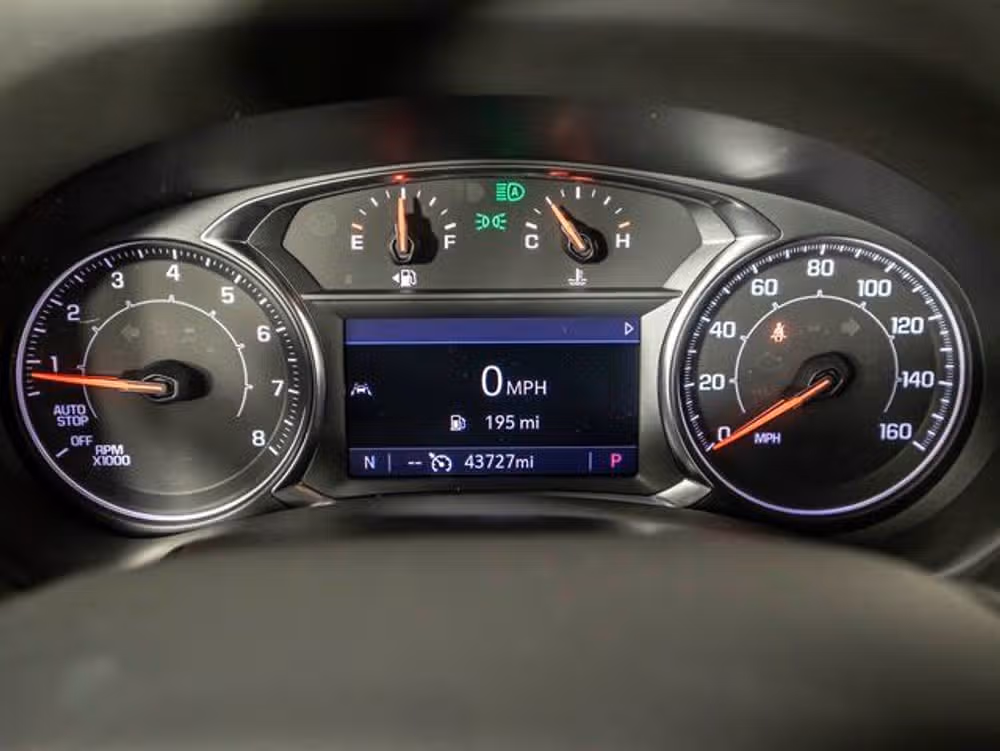 2023 GMC Terrain SLT Image 28