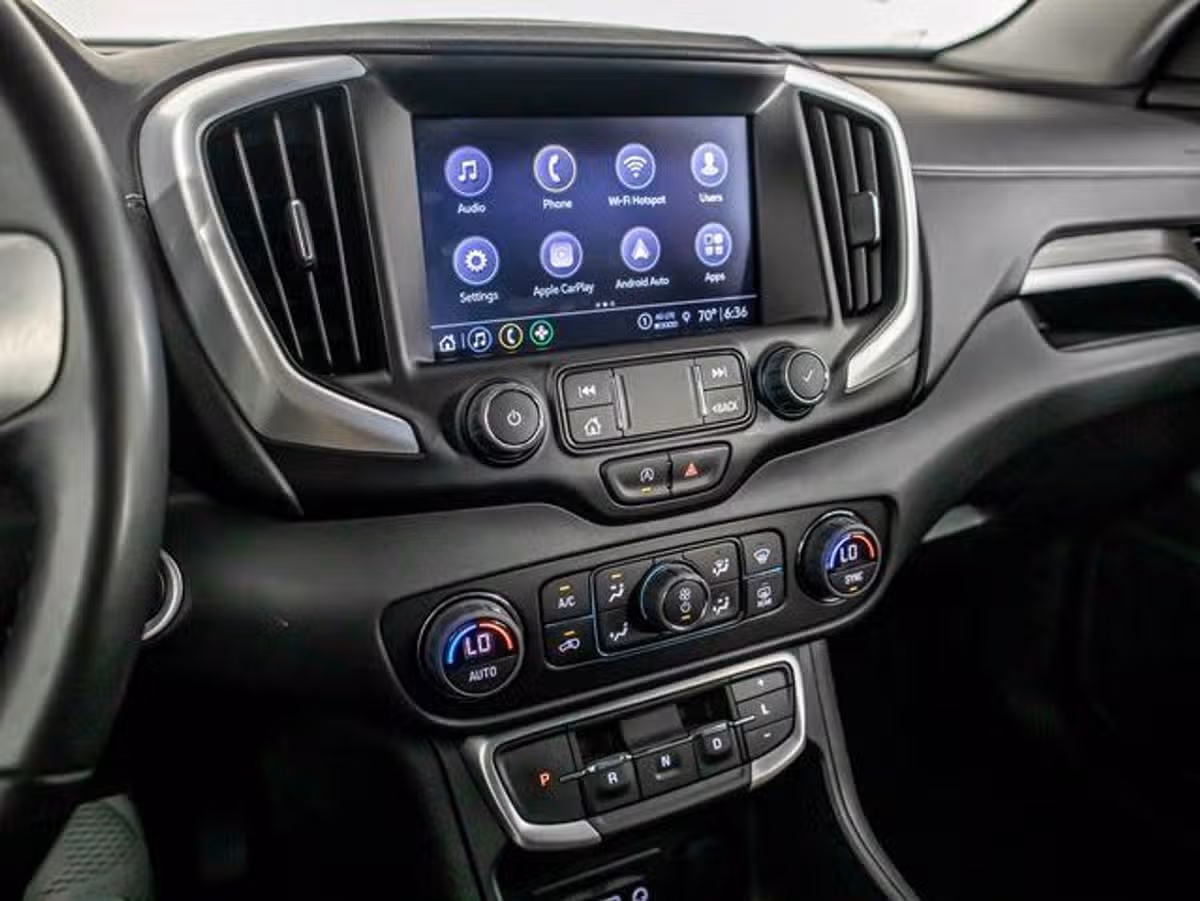 2023 GMC Terrain SLT Image 23