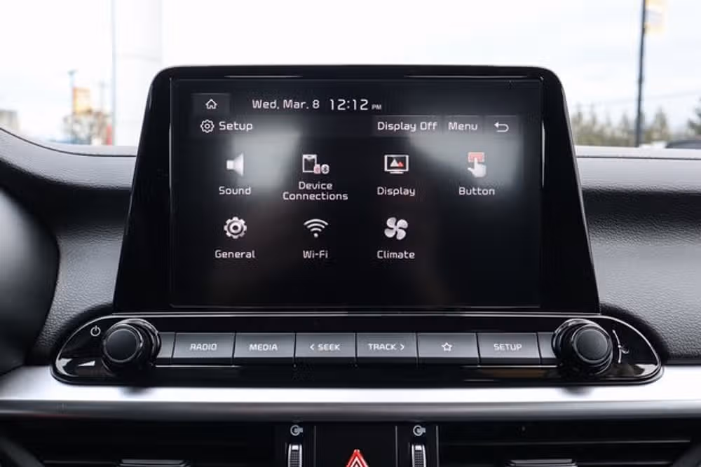 2023 Kia Forte LXS Image 16