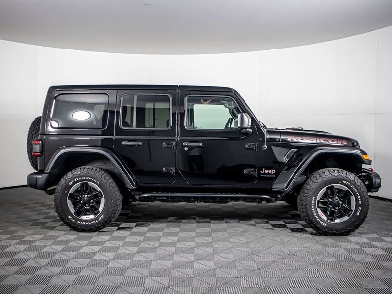 2018 Jeep Wrangler Unlimited Rubicon Upper Image 2