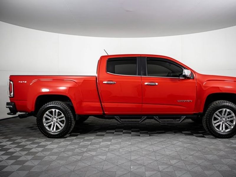 2016 GMC Canyon SLT Crew Cab Upper Image 2