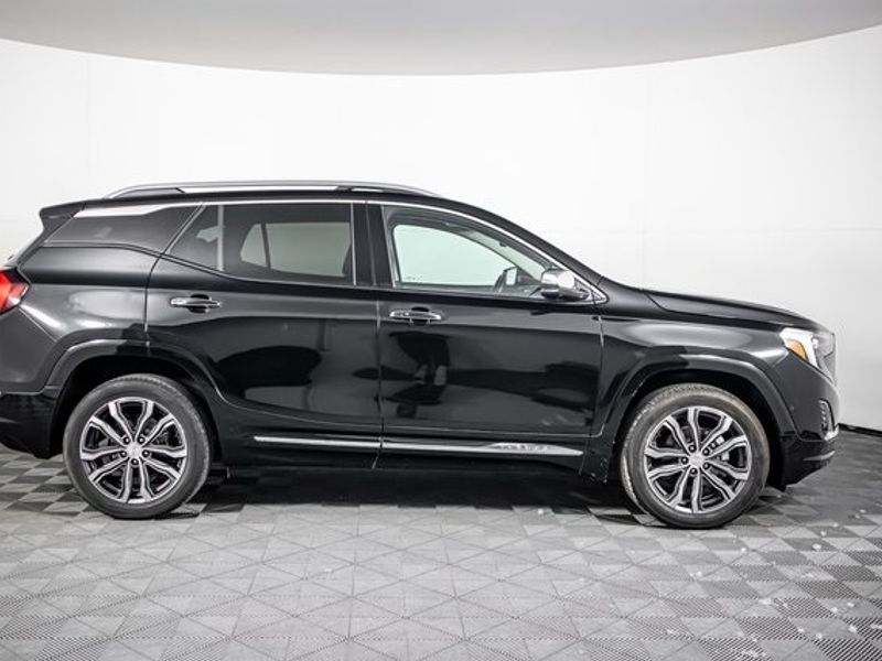 2021 GMC Terrain Denali Upper Image 2