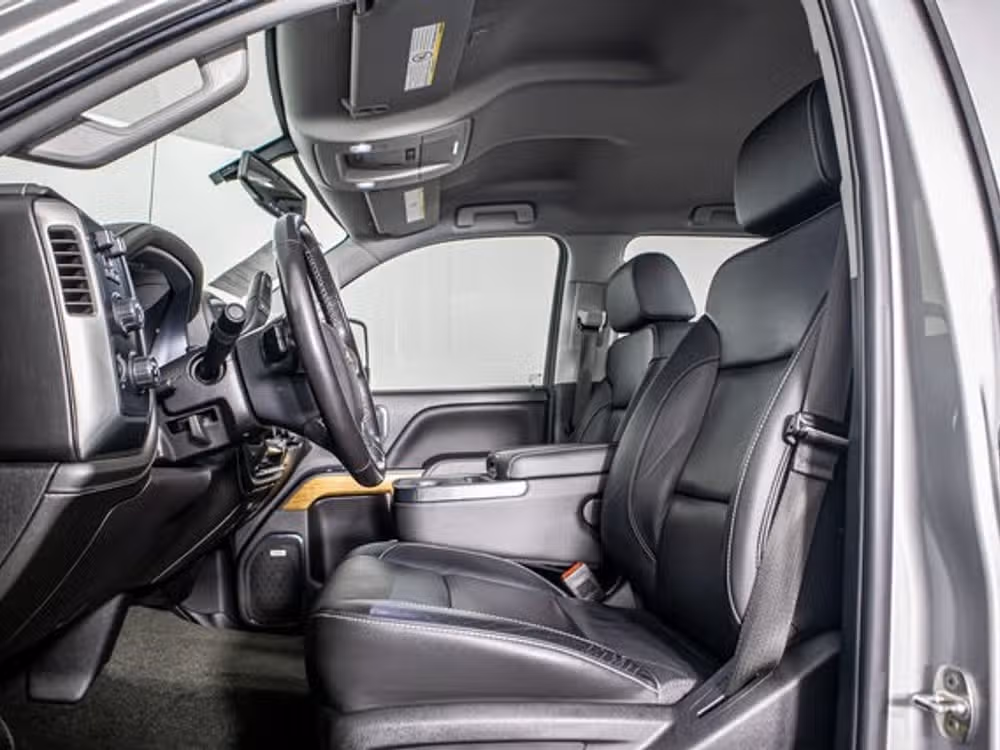 2018 Chevrolet Silverado 2500HD LTZ Crew Cab Lower Image 2