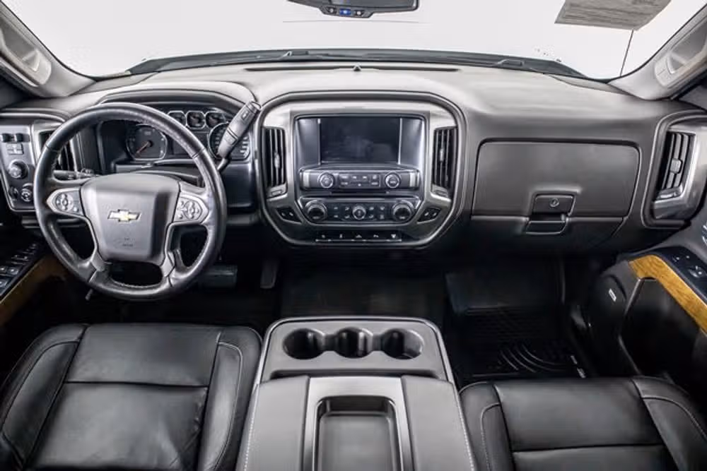 2018 Chevrolet Silverado 2500HD LTZ Crew Cab Image 5