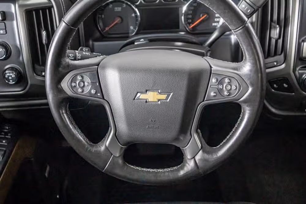 2018 Chevrolet Silverado 2500HD LTZ Crew Cab Image 25