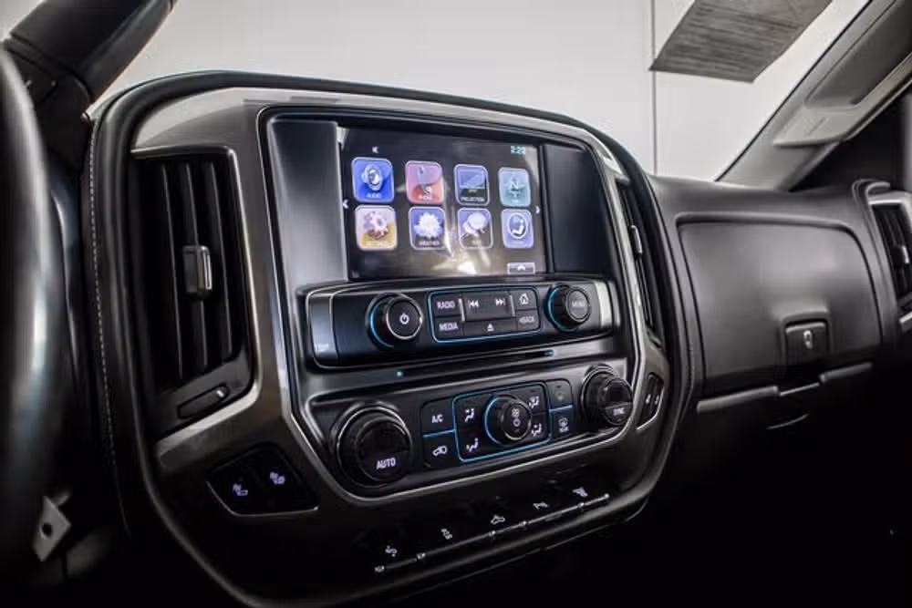 2018 Chevrolet Silverado 2500HD LTZ Crew Cab Image 30