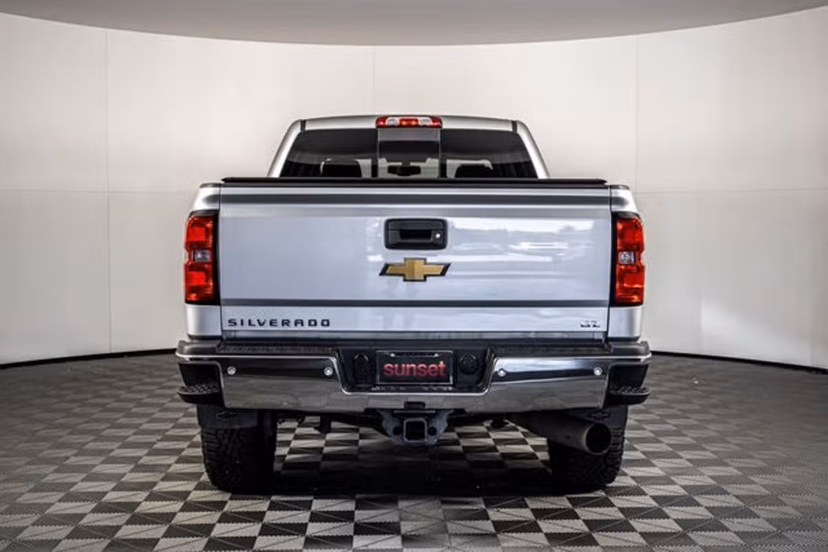 2018 Chevrolet Silverado 2500HD LTZ Crew Cab Image 7