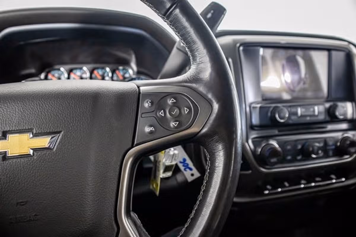 2018 Chevrolet Silverado 2500HD LTZ Crew Cab Image 29