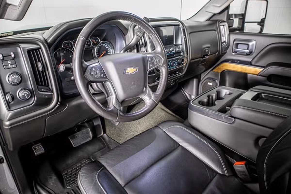 2018 Chevrolet Silverado 2500HD LTZ Crew Cab Image 22