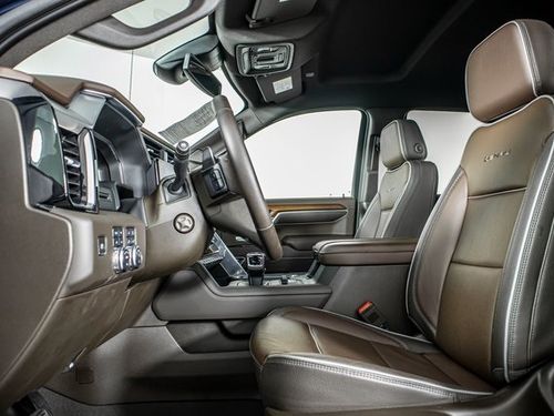 2023 GMC Sierra 1500 Denali Crew Cab Lower Image 2