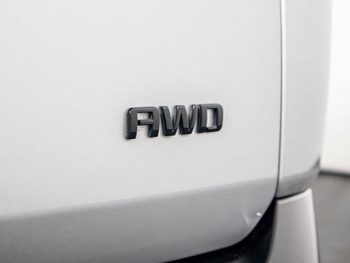 2021 Chevrolet Traverse Premier Lower Image 3