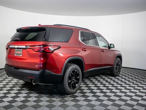 2023 Chevrolet Traverse LT Cloth Lower Image 1