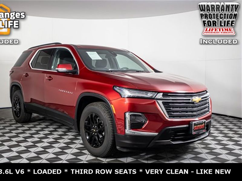 2023 Chevrolet Traverse LT Cloth Upper Image 1