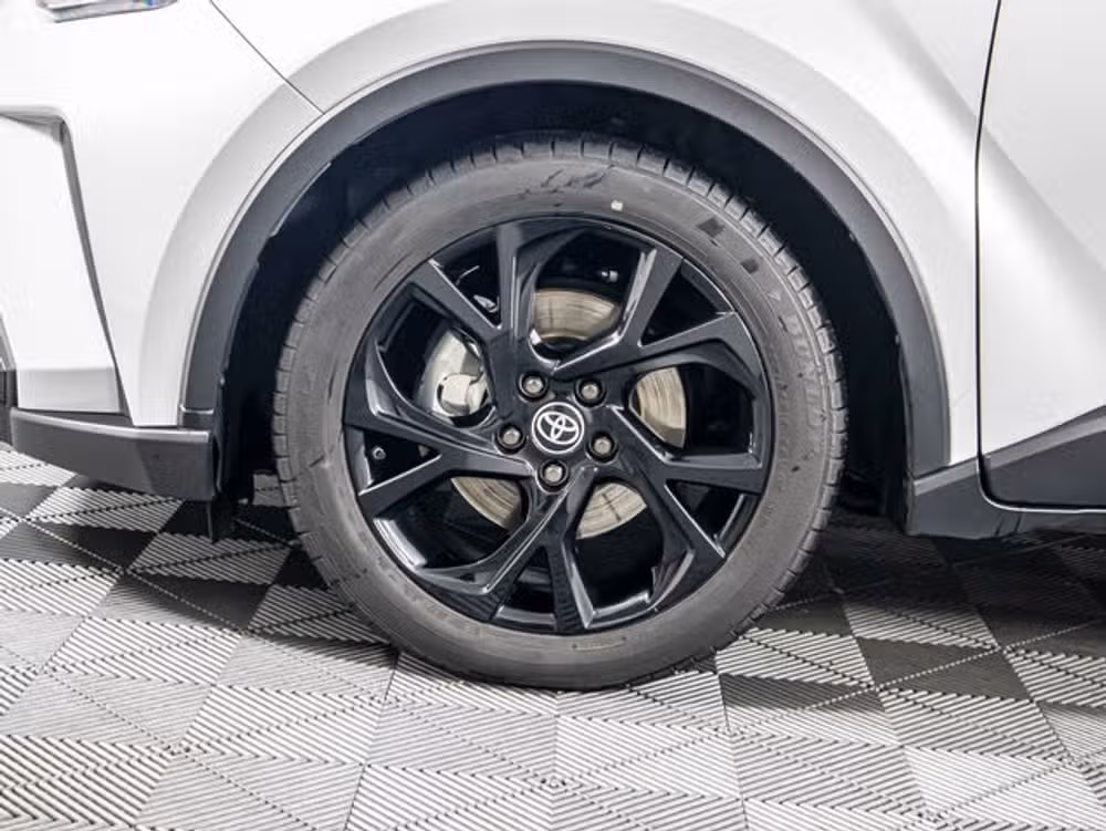 2022 Toyota C-HR Nightshade Crossover Image 11