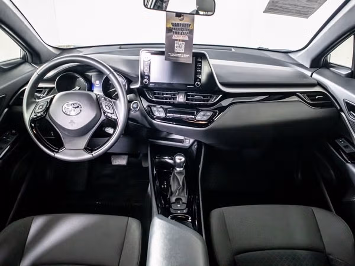 2022 Toyota C-HR Nightshade Crossover Image 5
