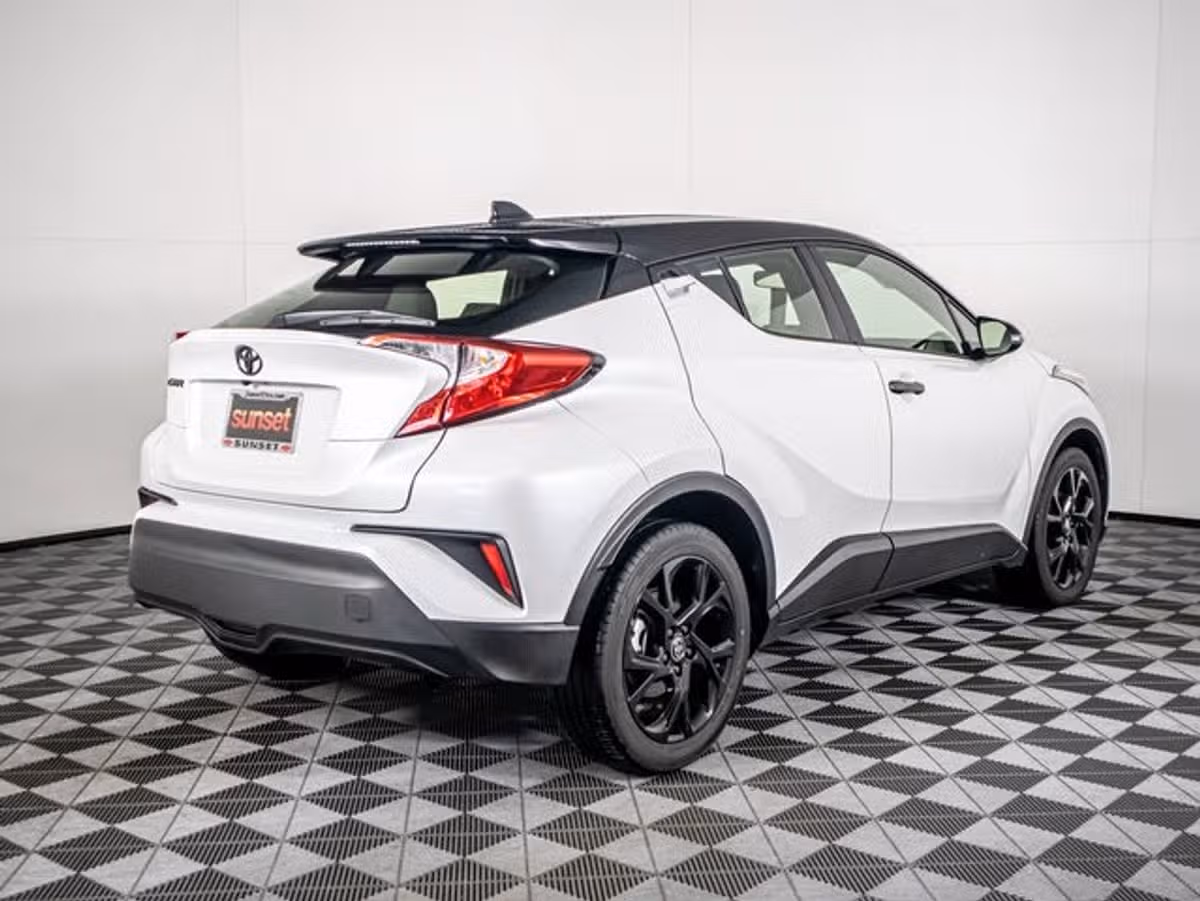 2022 Toyota C-HR Nightshade Crossover Image 3