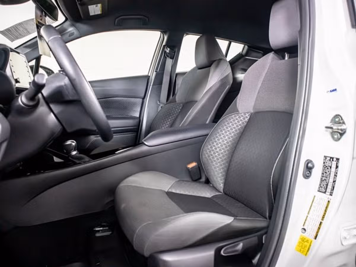 2022 Toyota C-HR Nightshade Crossover Image 4