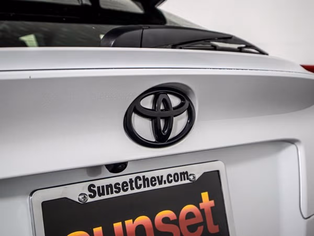 2022 Toyota C-HR Nightshade Crossover Image 13
