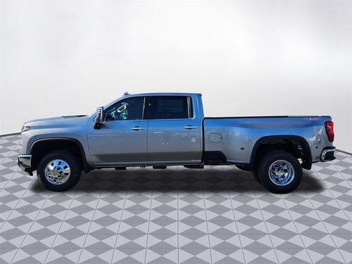 2025 Chevrolet Silverado 3500HD LTZ Crew Cab Lower Image 3