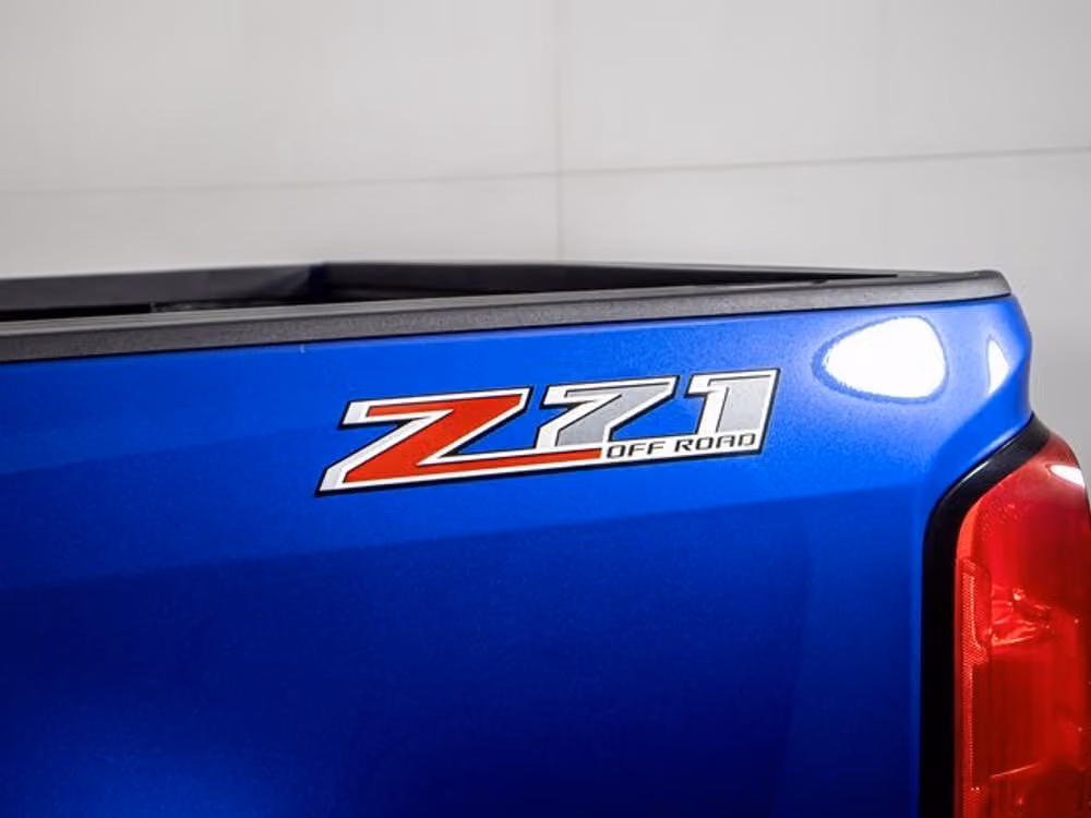2019 Chevrolet Colorado Z71 Crew Cab Lower Image 2