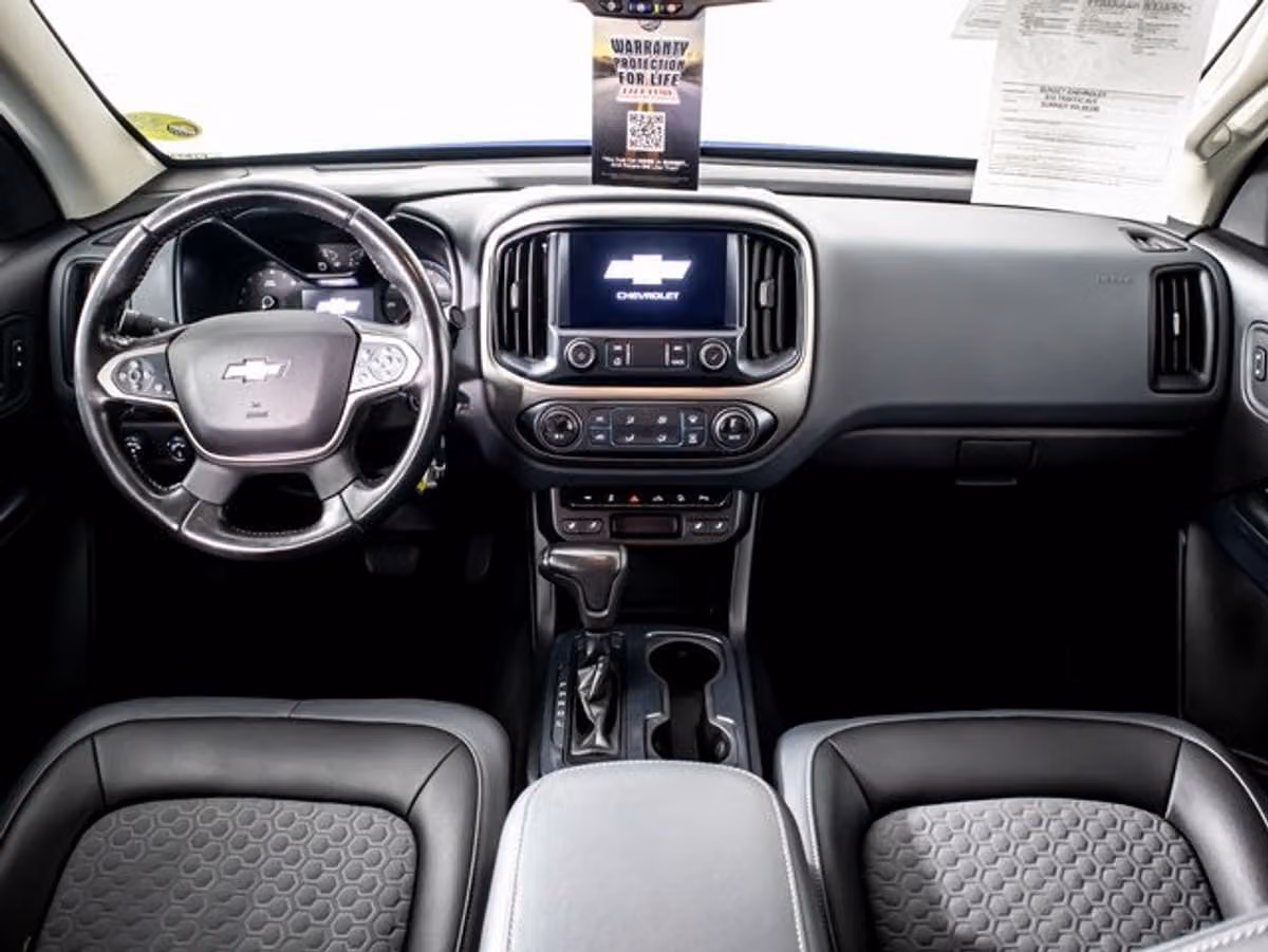 2019 Chevrolet Colorado Z71 Crew Cab Image 10