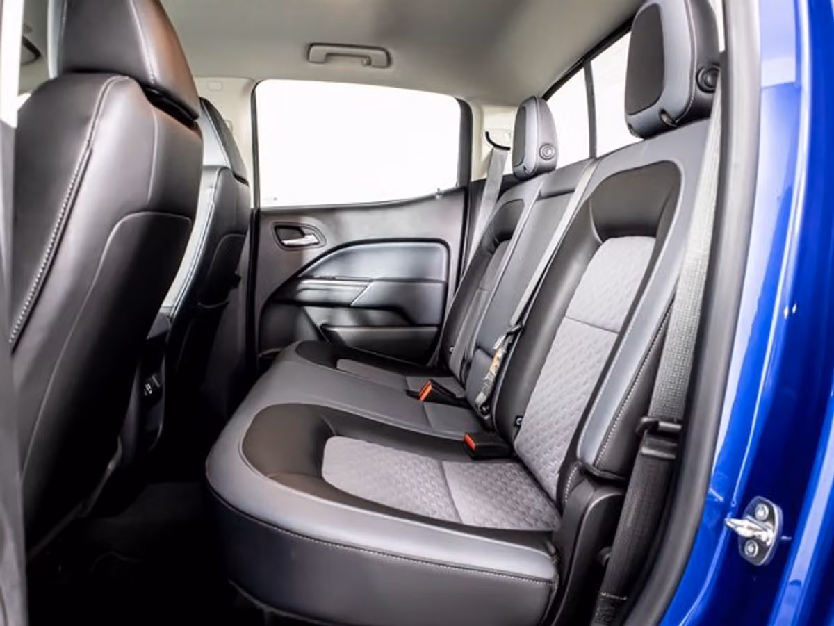 2019 Chevrolet Colorado Z71 Crew Cab Image 8
