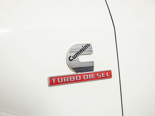 2020 Ram 2500 Laramie Crew Cab Lower Image 3
