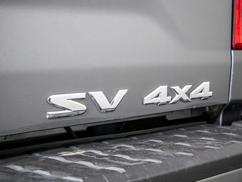2022 Nissan Titan SV Crew Cab Lower Image 3