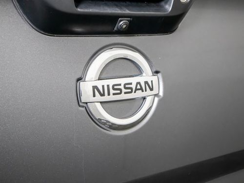 2022 Nissan Titan SV Crew Cab Lower Image 2