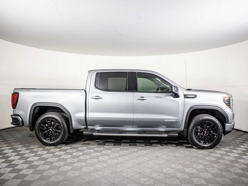 2024 GMC Sierra 1500 Elevation Crew Cab Upper Image 2
