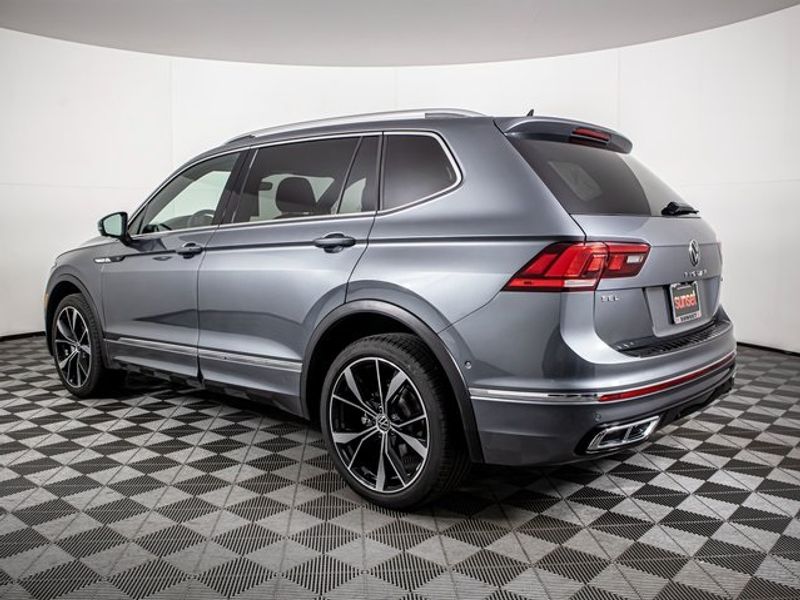 2024 Volkswagen Tiguan SEL R-Line 4Motion Upper Image 2