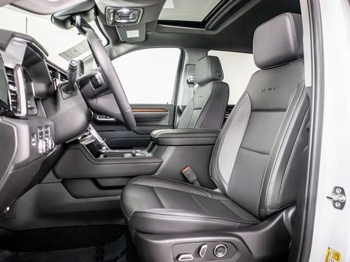 2025 GMC Sierra 3500HD Denali Crew Cab Lower Image 2