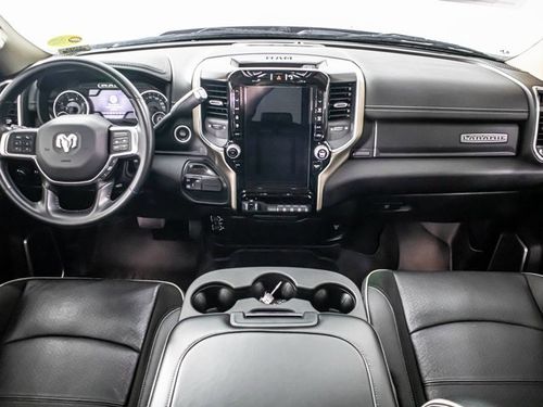 2022 Ram 2500 Laramie Crew Cab Lower Image 3