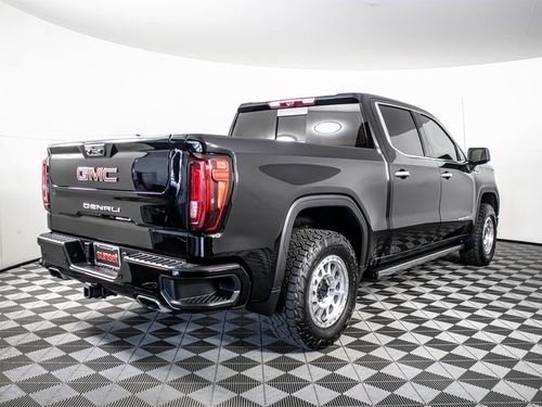 2024 GMC Sierra 1500 Denali Crew Cab Lower Image 1