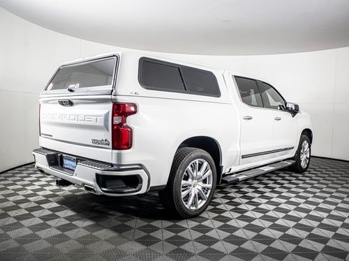 2025 Chevrolet Silverado 1500 High Country Crew Cab Lower Image 1