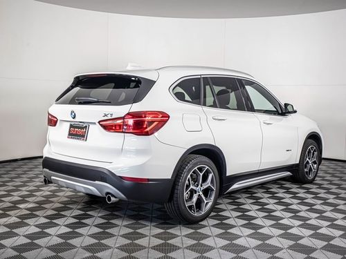 2018 BMW X1 xDrive28i Lower Image 1