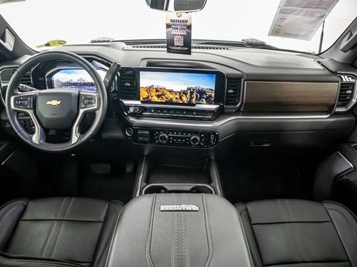 2024 Chevrolet Silverado 3500HD High Country Crew Cab Lower Image 3