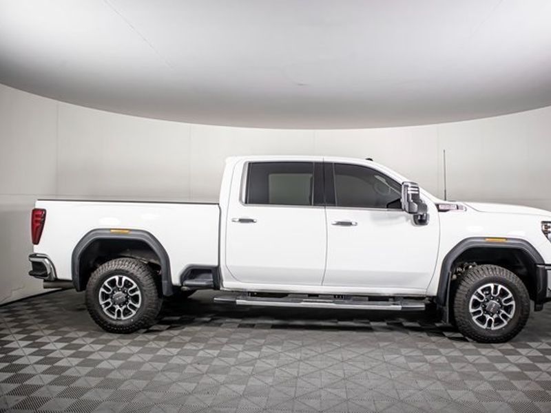 2024 GMC Sierra 3500HD SLT Crew Cab Upper Image 2