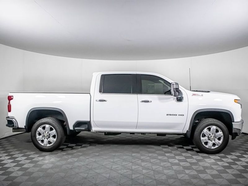 2022 Chevrolet Silverado 2500HD LTZ Crew Cab Upper Image 2