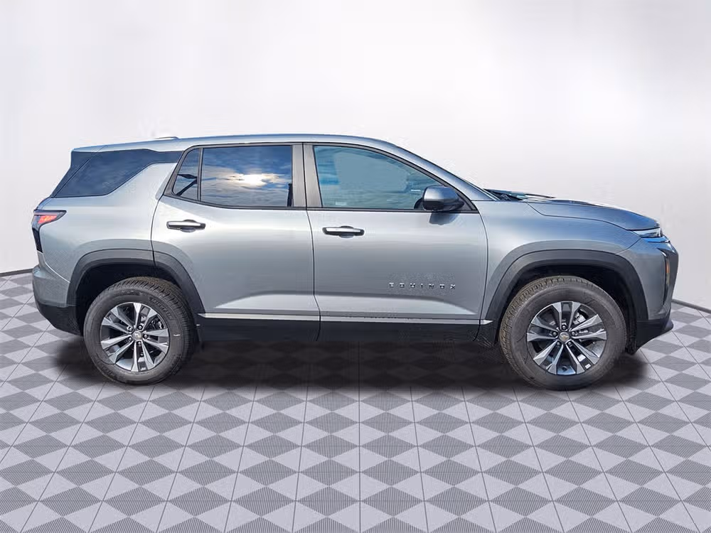 2026 Chevrolet Equinox LT Image 9